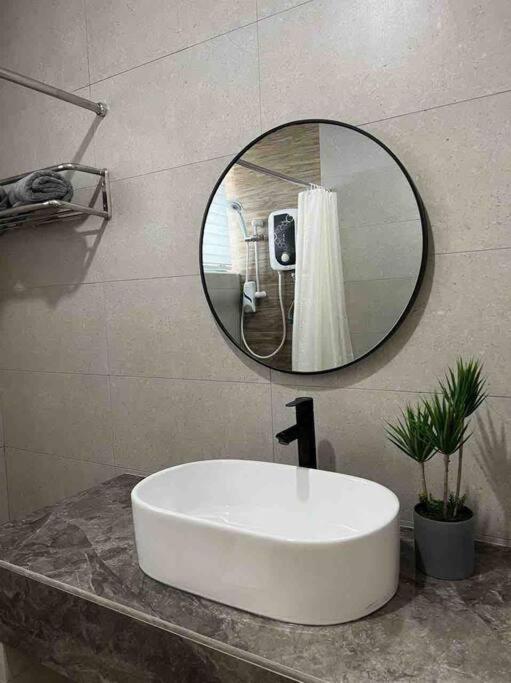 2 Bedroom Apartment Next To Historical Spots Malacca Eksteriør billede