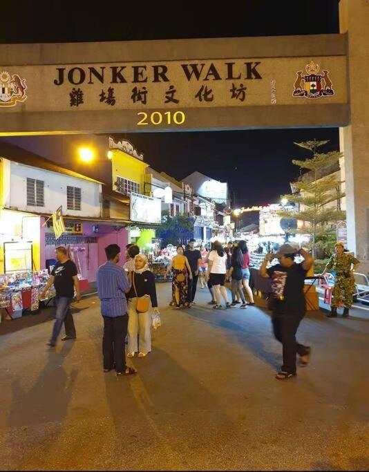 2 Bedroom Apartment Next To Historical Spots Malacca Eksteriør billede